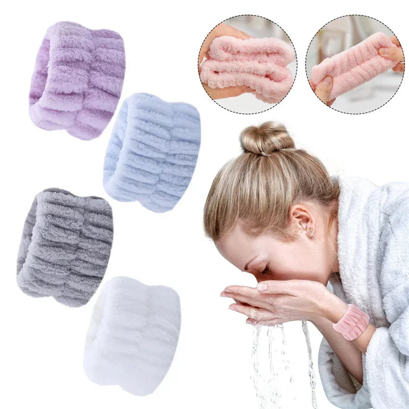 Wrist washing belt set from Sicily DIY, featuring adjustable straps and a durable design for hands-free washing.