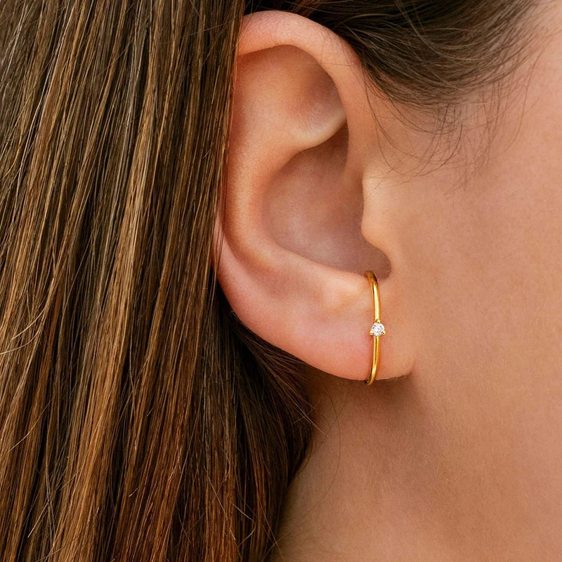 925 sterling silver minimalist crystal stud earrings for women, featuring a sleek needle design and elegant sparkle.