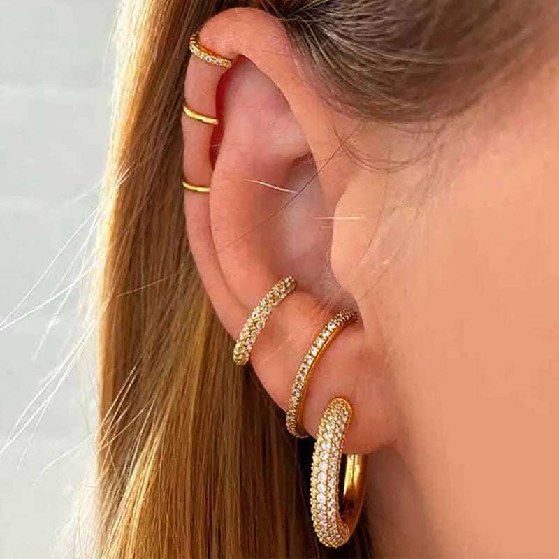 925 sterling silver minimalist crystal stud earrings from DoubleMfashion, showcasing elegant design for women's piercing.