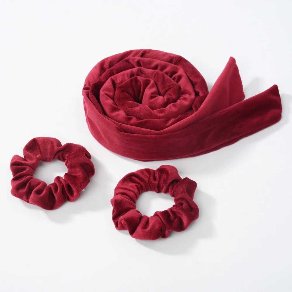 Heatless hair curling rod by Cxbfg, showing soft fabric design and flexible structure for creating curls without heat.