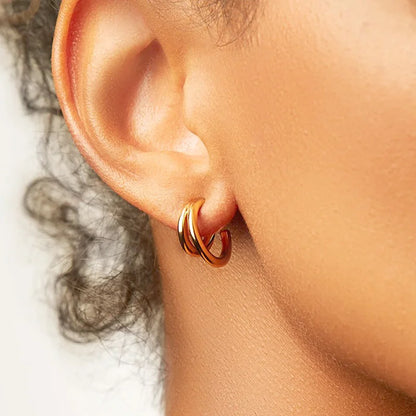 925 sterling silver minimalist crystal stud earrings for women, showcasing elegant design and fine craftsmanship.